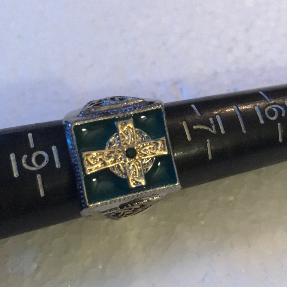Enamel cross ring - Picture 3 of 5